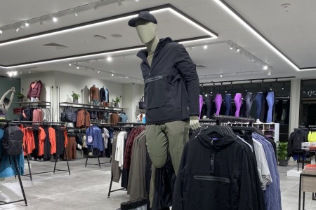 Lululemon, Battersea, Shopfront, Bespoke Joinery, Clothing, Flooring, Decorations, Fit-out, 