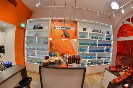 Le Creuset, Leeds - modern shop interior with bespoke display units