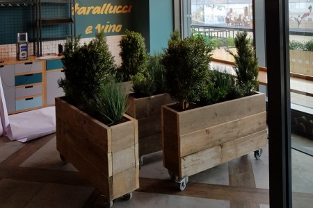 Bespoke Food & Beverage Joinery, Planters