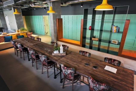 Bespoke Commercial Joinery, Chapter Nottinghill, Table