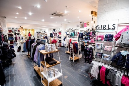 Joules, West Quay, Southampton - bespoke shelving