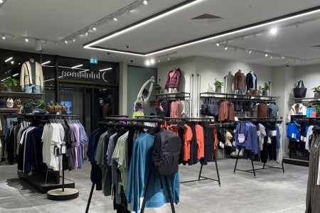 Lululemon, Battersea, Shopfront, Bespoke Joinery, Clothing, Flooring, Decorations, Fit-out, 