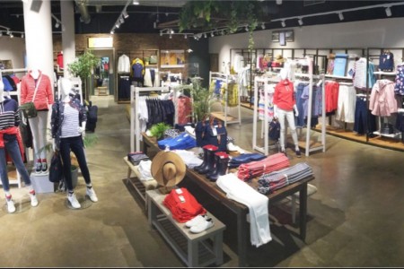 Oakwoods completed the installation of a Joules Store at Center Parcs Woburn in Bedford.