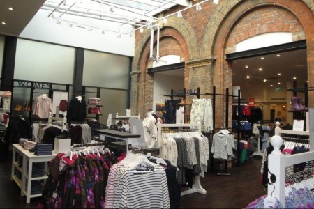 Joules, Swindon - brickwork inside shop
