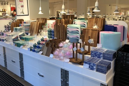 Flying Tiger, Oxford - bespoke cabinets
